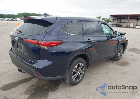 2022 Toyota Highlander Xle из США, поврежденный, VIN 5TDHZRBH7NS570680